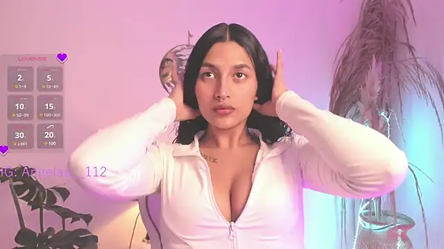 Snapshot of Anngel_1 chatting on February 2025 09:04:01 PM Anngel 1 online show from February 2025 09:04:01 PM