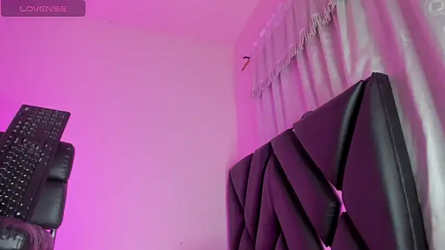 Snapshot of stephany_doll_ chatting on March 2026 04:07:02 AM stephany doll online show from March 2026 04:07:02 AM