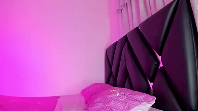 stephany doll  online show from March 2026 04:07:02 PM