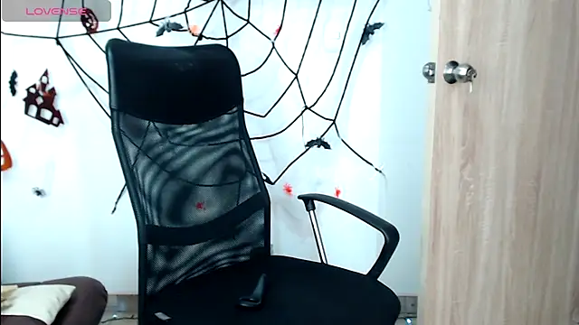 michacosio online show from October 2025 05:19:01 AM