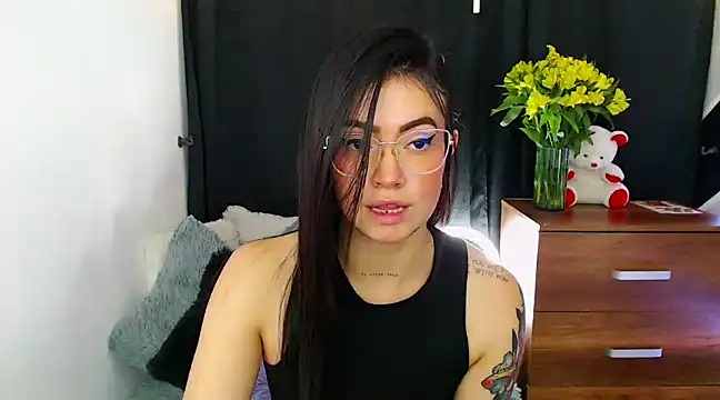 Isa Maiden1 online show from January 2025 10:27:01 PM