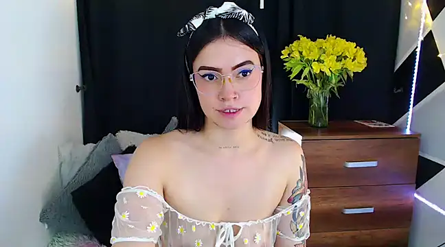 Isa Maiden1 online show from January 2025 10:33:01 PM