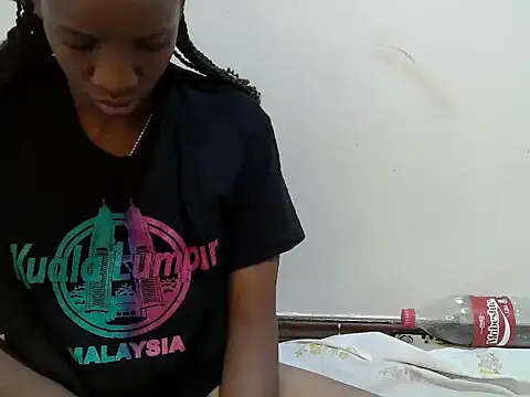 prettybeee online show from October 2025 02:14:01 PM