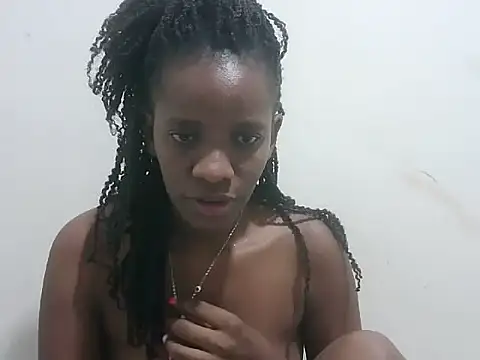 prettybeee online show from November 2025 10:22:02 PM