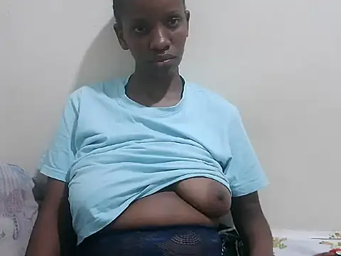 prettybeee online show from March 2026 10:55:01 PM