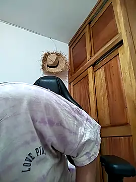 Mia Hampton online show from September 2025 07:48:01 PM