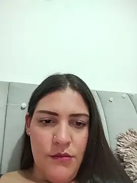 Mia Hampton online show from May 2026 08:14:02 PM