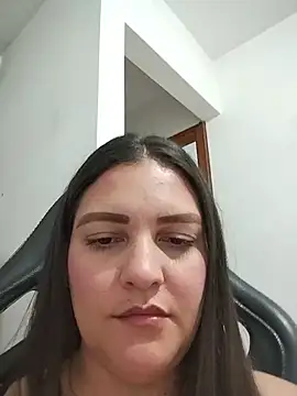 Snapshot of Mia_Hampton chatting on July 2026 10:37:01 PM Mia Hampton online show from July 2026 10:37:01 PM