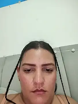 Snapshot of Mia_Hampton chatting on July 2026 01:58:33 AM Mia Hampton online show from July 2026 01:58:33 AM