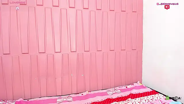 Briana Wells  online show from December 2024 05:40:02 PM