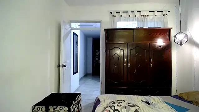 ivonne  hott1 online show from February 2025 11:22:01 PM