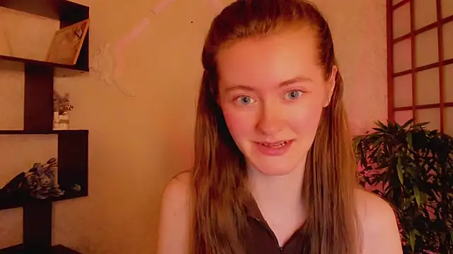 KateCuddle online show from March 2025 05:33:01 AM