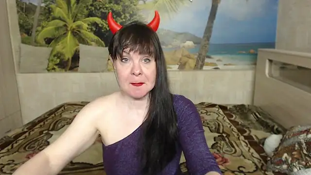 Snapshot of Aphelandra chatting on April 2026 12:39:01 PM Aphelandra online show from April 2026 12:39:01 PM