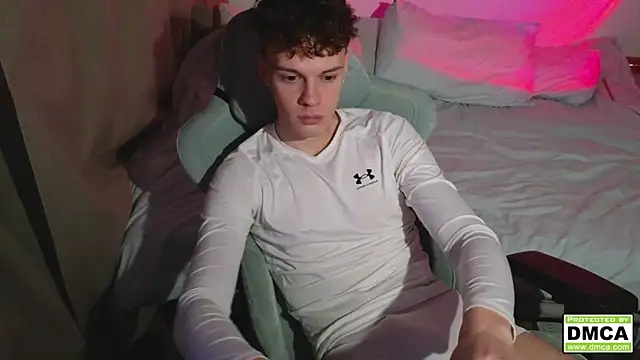 cute thomas online show from December 2025 12:14:01 PM