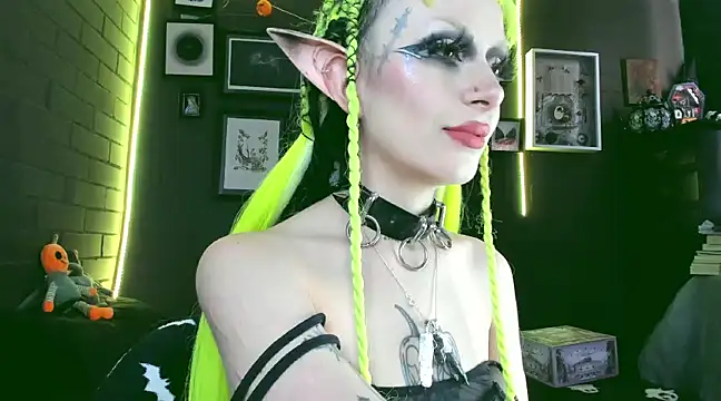 insania 9999  online show from December 2024 07:18:01 PM