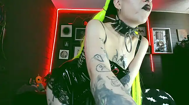 insania 9999  online show from December 2024 09:11:02 PM