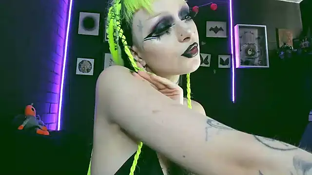 insania 9999  online show from February 2025 06:13:01 PM