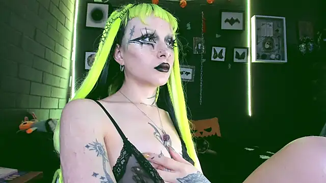 insania 9999  online show from February 2025 08:47:01 PM