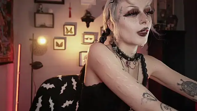 insania 9999  online show from March 2026 04:12:02 PM