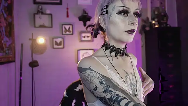 insania 9999  online show from April 2026 05:05:02 PM