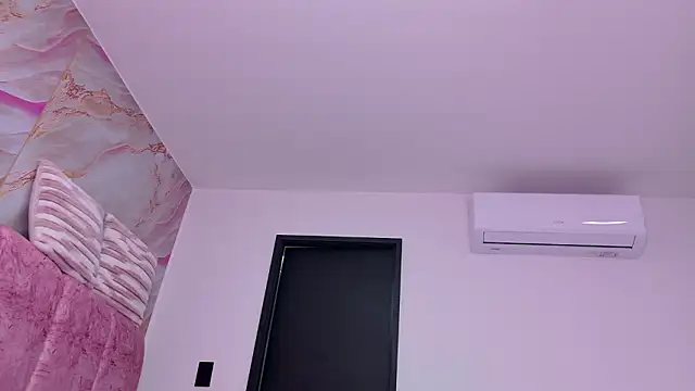 celeste sea online show from February 2026 07:20:01 PM