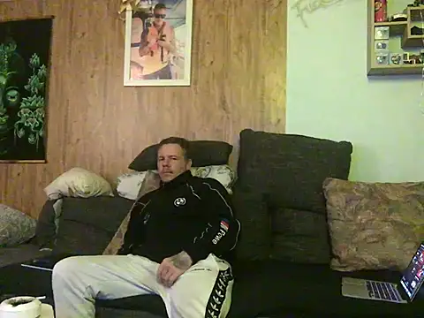 steveindahouse online show from March 2025 06:11:02 PM