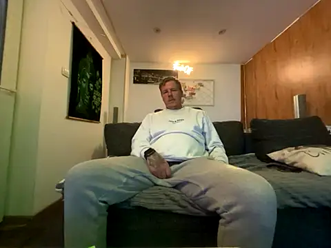 steveindahouse online show from September 2025 12:31:02 PM