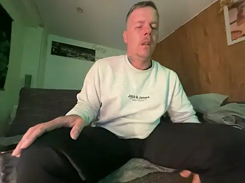 steveindahouse online show from October 2025 04:15:01 AM