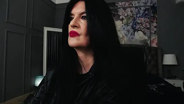 DomMelissaW online show from October 2025 07:47:01 PM