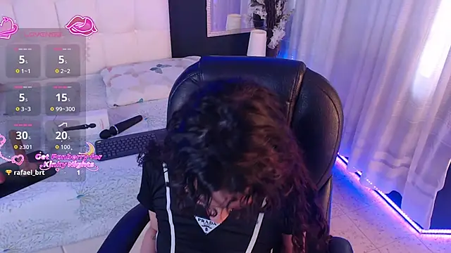 LiaVillalobos online show from December 2025 07:53:02 PM