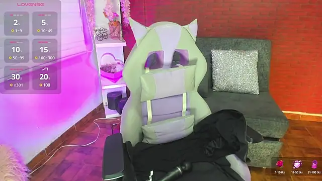 lucy beatifull online show from February 2025 02:53:01 AM