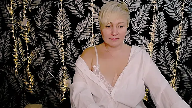 Olivia playful online show from March 2025 03:31:01 PM