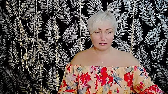 Olivia playful online show from December 2025 12:21:01 PM