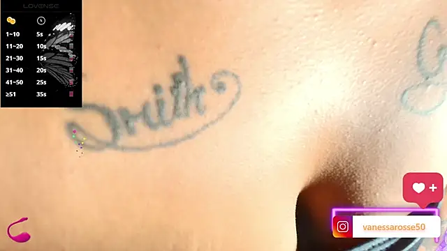 Julieth Rossi online show from September 2025 11:49:02 PM