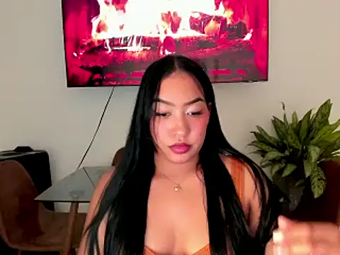 brunetenikole02 online show from February 2025 01:09:02 AM