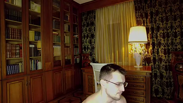 Friend12321 online show from November 2025 09:58:02 PM