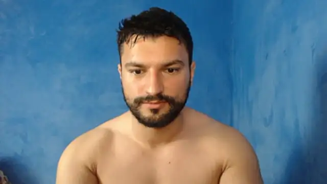 Snapshot of alex_blu chatting on June 2026 08:33:02 PM alex blu online show from June 2026 08:33:02 PM