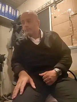 muscularsexy online show from September 2025 10:46:02 PM