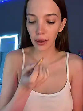 julia fly online show from March 2025 04:02:01 PM