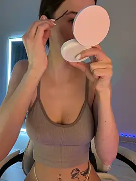 julia fly online show from March 2026 10:20:01 AM