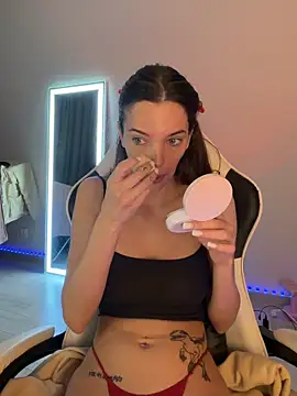 julia fly online show from April 2026 06:13:05 AM