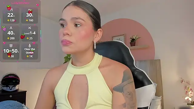 Snapshot of dominique25_ chatting on September 2025 02:22:02 AM dominique25 online show from September 2025 02:22:02 AM