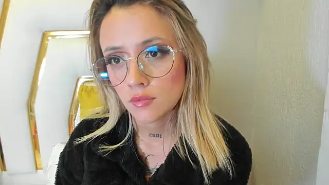 Snapshot of Sabrina_Cole chatting on January 2025 09:24:02 AM Sabrina Cole online show from January 2025 09:24:02 AM