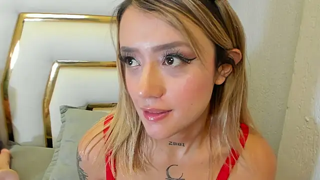 Snapshot of Sabrina_Cole chatting on February 2025 06:24:01 AM Sabrina Cole online show from February 2025 06:24:01 AM