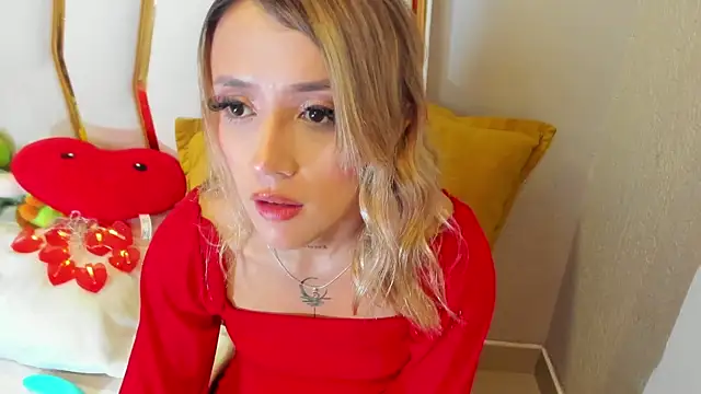 Snapshot of Sabrina_Cole chatting on February 2025 06:33:02 AM Sabrina Cole online show from February 2025 06:33:02 AM