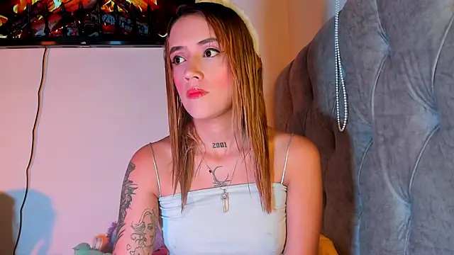 Snapshot of Sabrina_Cole chatting on October 2025 04:26:01 AM Sabrina Cole online show from October 2025 04:26:01 AM