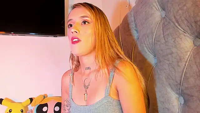 Snapshot of Sabrina_Cole chatting on November 2025 03:49:02 AM Sabrina Cole online show from November 2025 03:49:02 AM