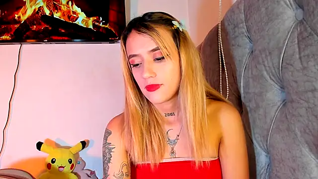 Snapshot of Sabrina_Cole chatting on November 2025 04:56:02 AM Sabrina Cole online show from November 2025 04:56:02 AM