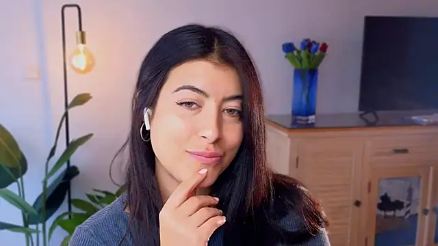 anabelcurvy online show from December 2024 12:38:01 PM