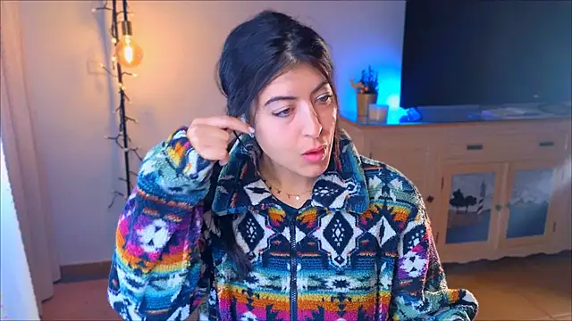 anabelcurvy online show from December 2024 08:16:01 PM